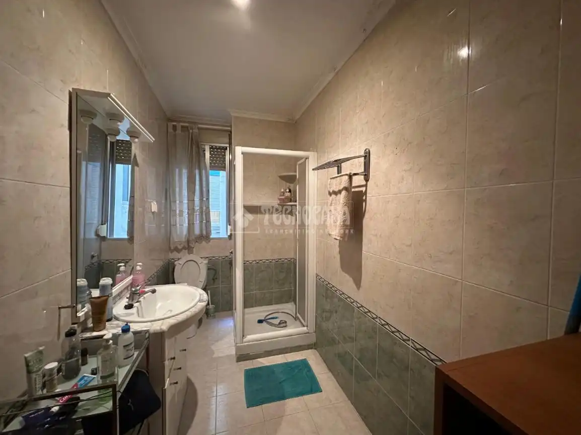 Baño de Piso en venta en Valencia con Balcón