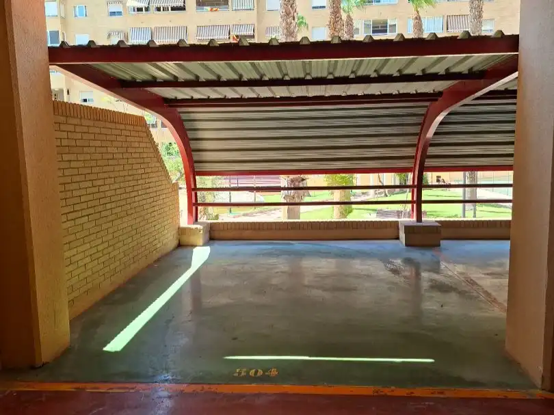 Garage for rent in Calle de Perú, 13, Babel