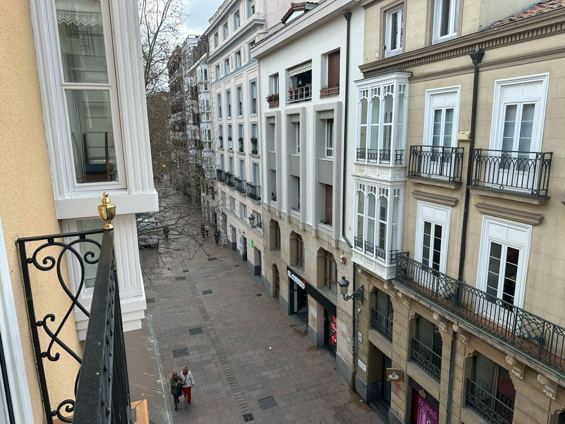 Exterior view of Apartment for sale in Vitoria - Gasteiz  with Heating, Parquet flooring and Furnished