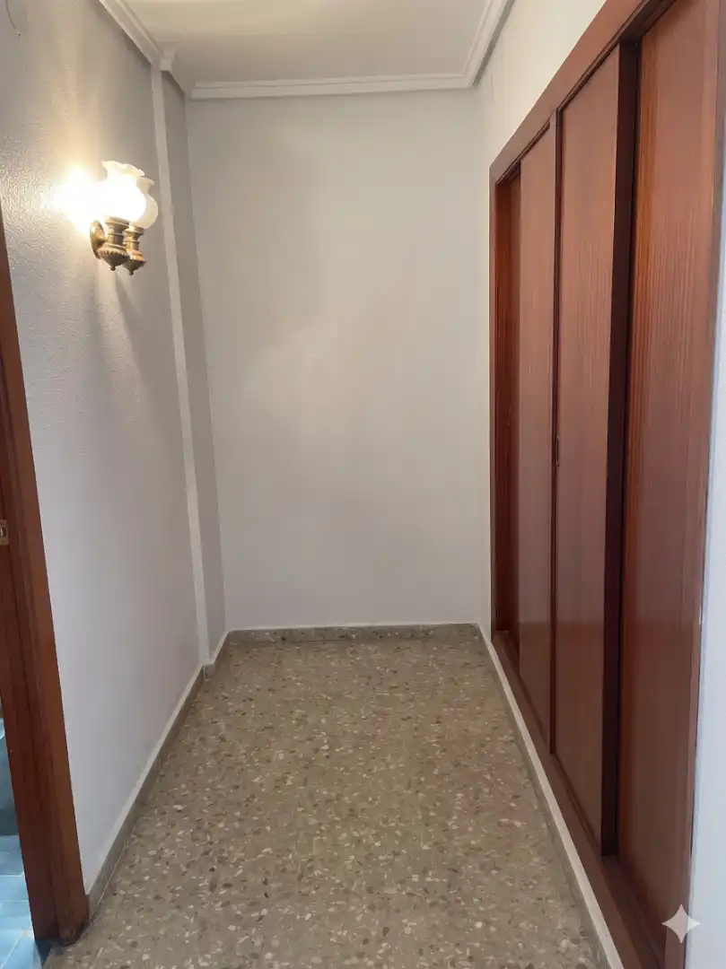 Piso en venta en Valencia con Calefacción, Amueblado y Horno