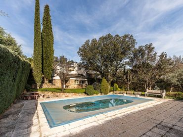 Villa avec balcon à vendre à Cerro Alarcón