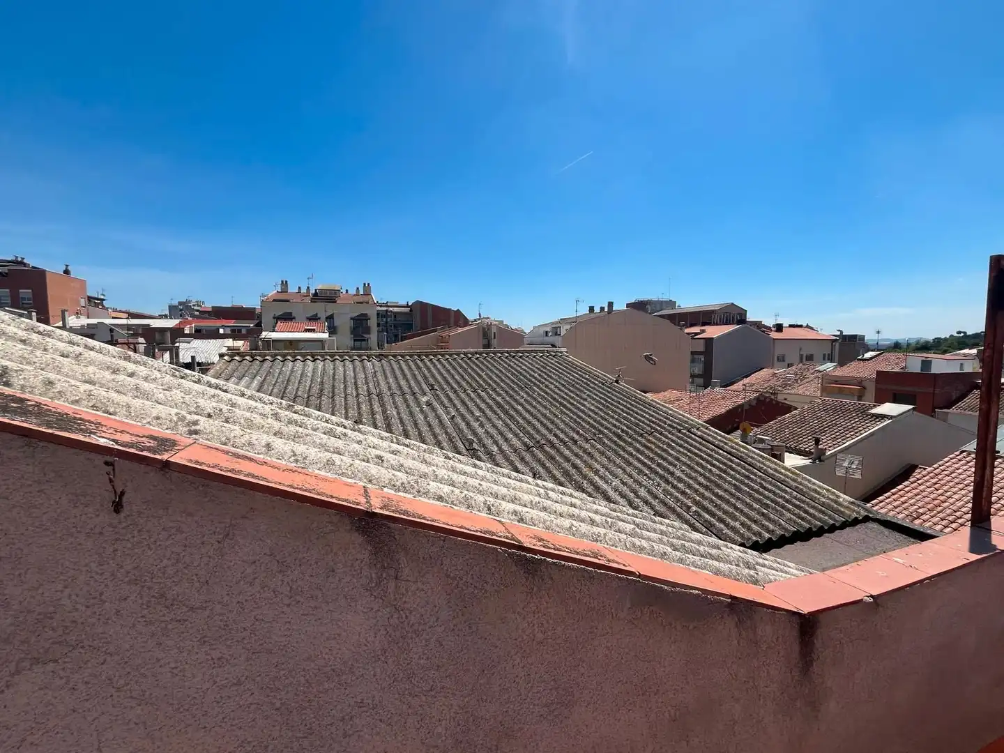 Vista exterior de Casa o chalet en venta en Terrassa con Aire acondicionado, Calefacción y Terraza