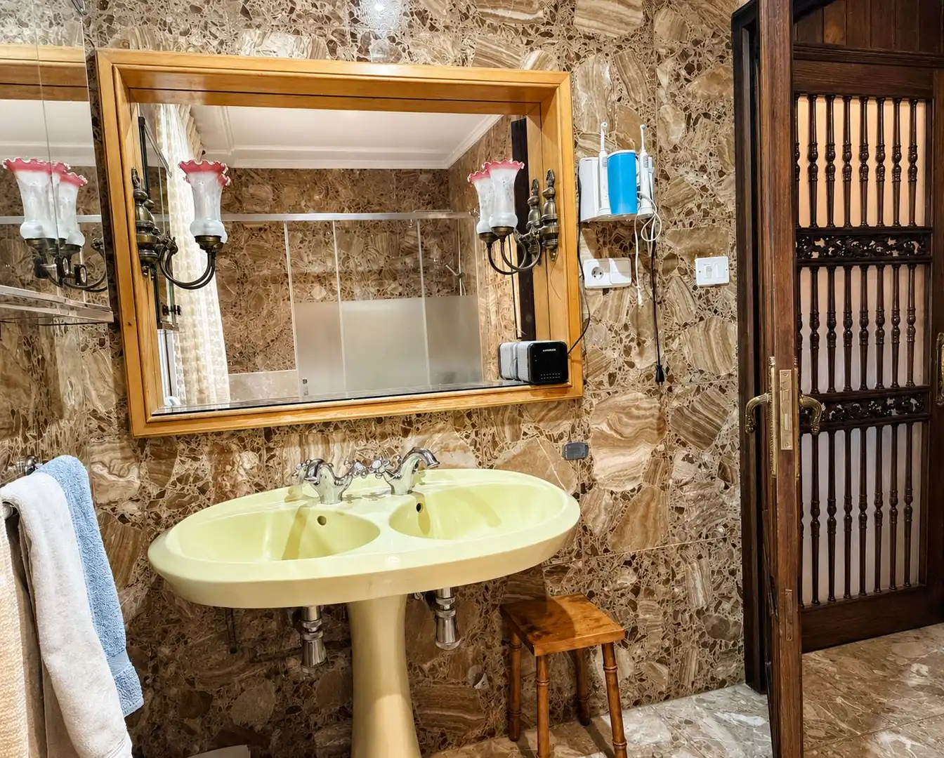 Bathroom of Houses for sale in Llíria  with Heating, Terrace and Swimming Pool