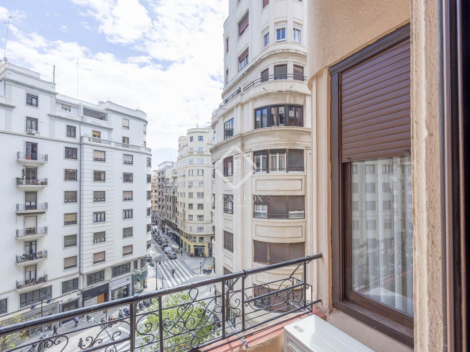 Vista exterior de Pis en venda en  Valencia Capital amb Calefacció i Balcó