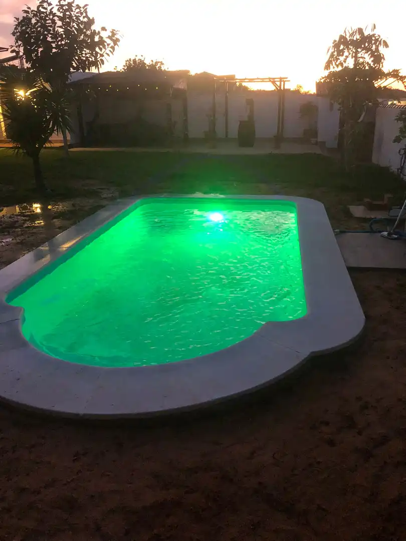 Piscina de Casa o xalet de lloguer en Chiclana de la Frontera amb Aire condicionat, Jardí privat i Terrassa