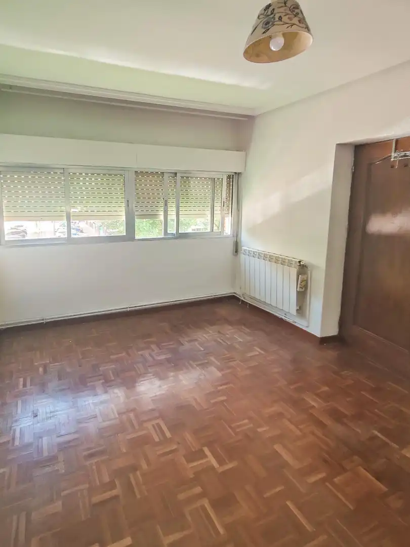 Habitación de Piso en venta en Madrid con Calefacción y Parquet