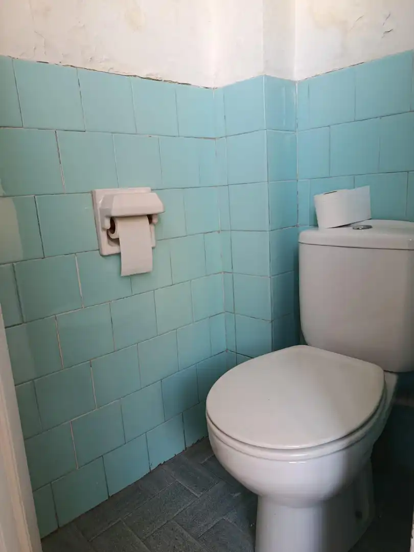 Baño de Piso en venta en Barcelona con Calefacción y Balcón