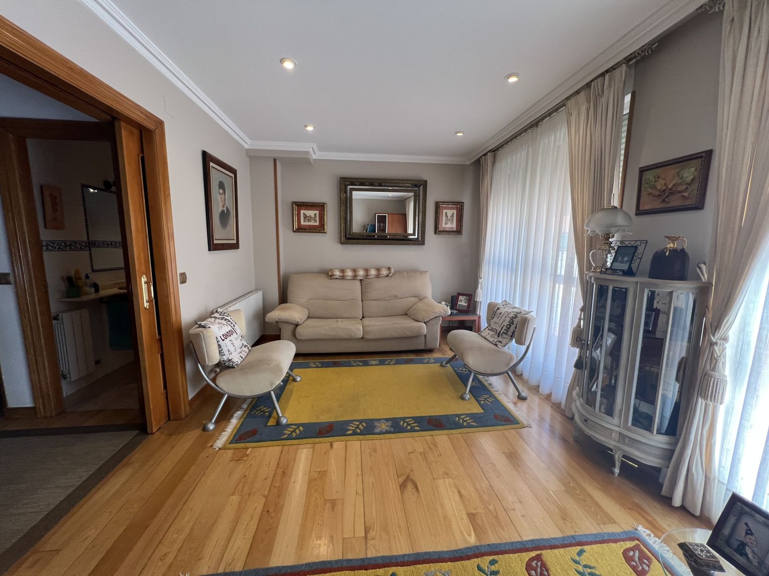 Sala d'estar de Àtic en venda en Polanco amb Calefacció, Jardí privat i Parquet