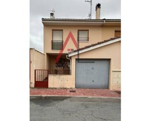 Exterior view of House or chalet for sale in Nava de la Asunción  with Heating, Private garden and Terrace