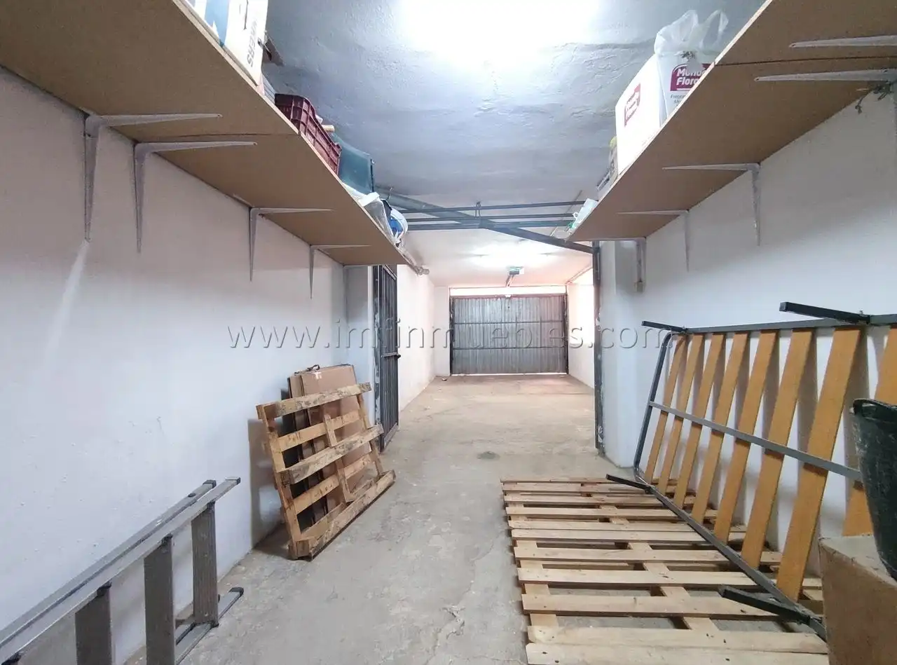 Garaje en venta en Vélez-Málaga