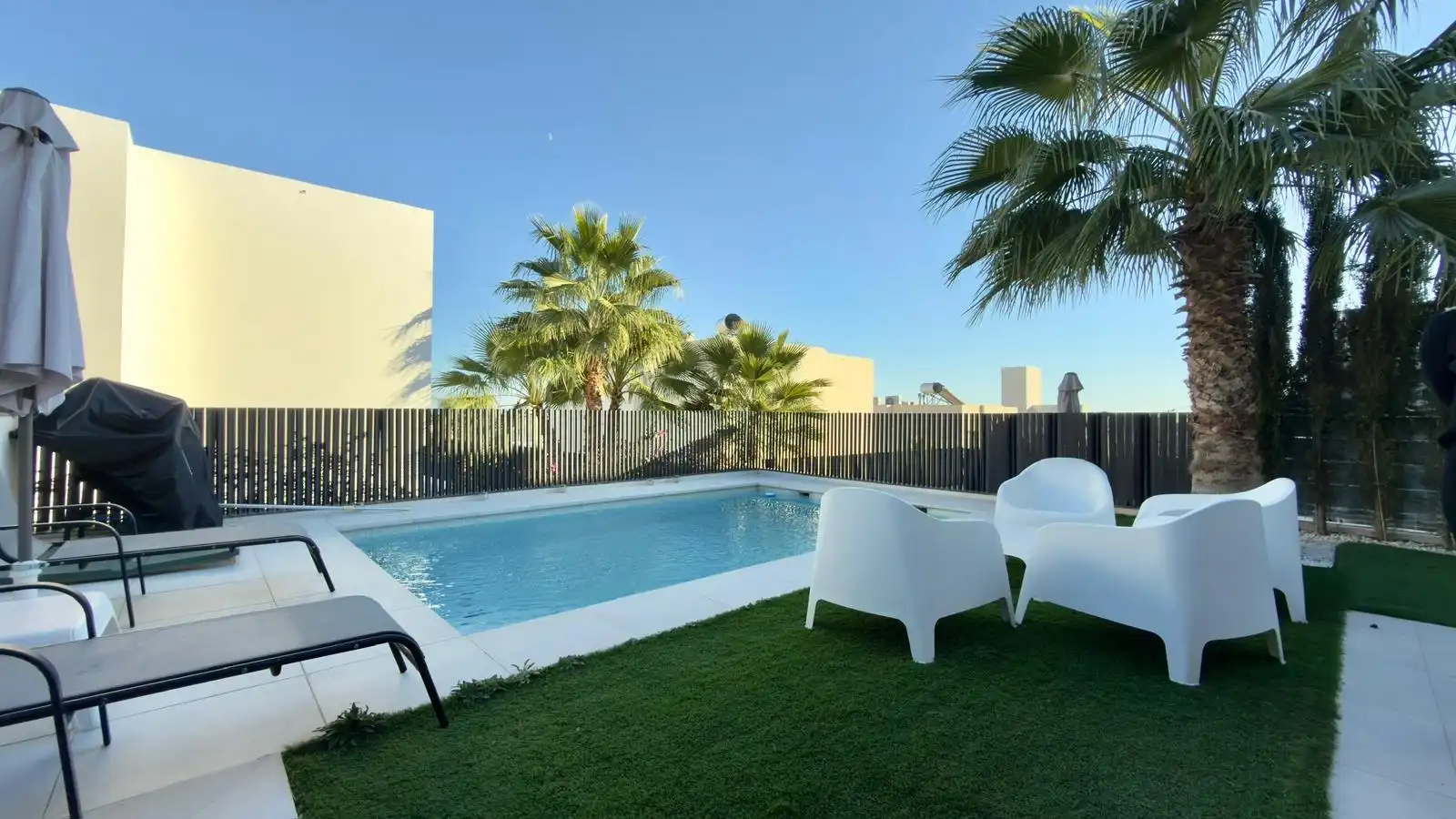 Piscina de Casa o chalet de alquiler en Finestrat con Aire acondicionado, Calefacción y Jardín privado