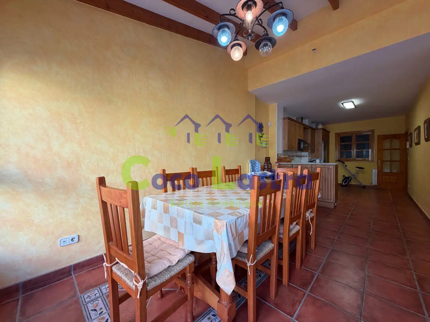 Menjador de Casa adosada en venda en Salamanca amb Calefacció, Parquet i Terrassa