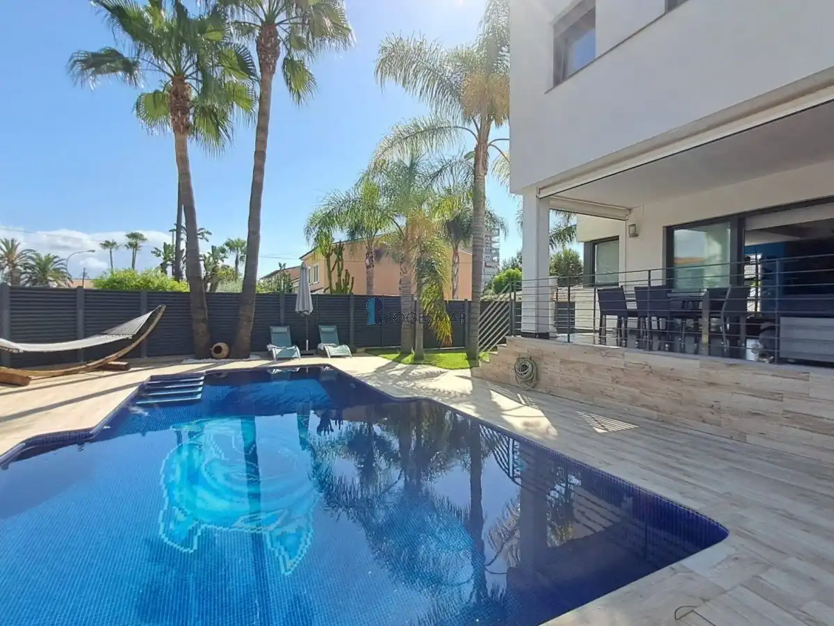 Casa adosada en venta en Benicasim / Benicàssim, Castellón