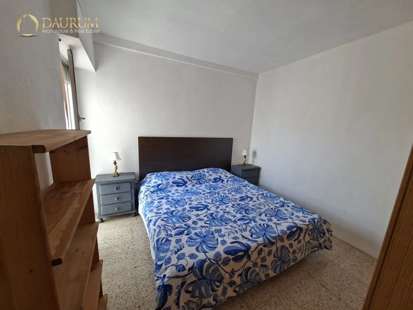 Schlafzimmer von Dachboden zum Verkauf in Alicante / Alacant mit Klimaanlage, Abstellraum und Möbliert
