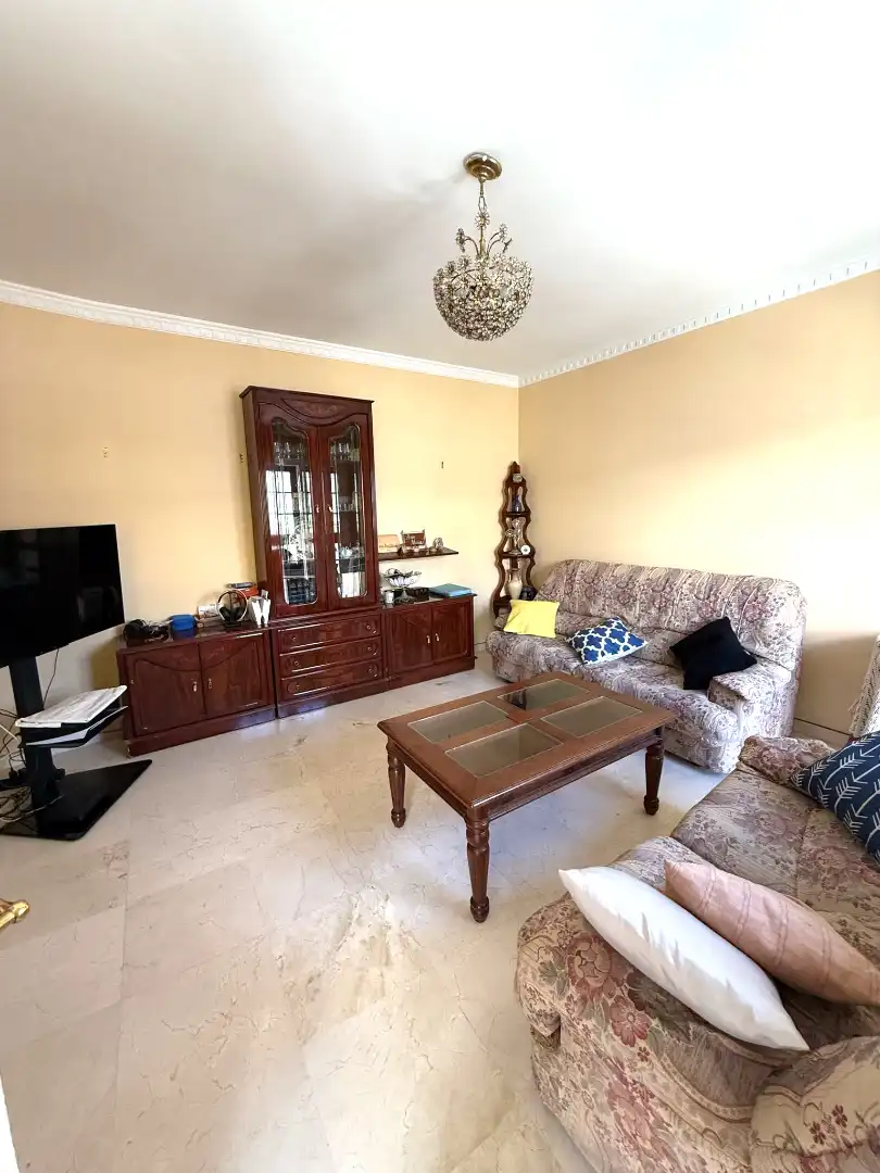 Sala d'estar de Casa o xalet en venda en El Puerto de Santa María amb Aire condicionat, Terrassa i Traster
