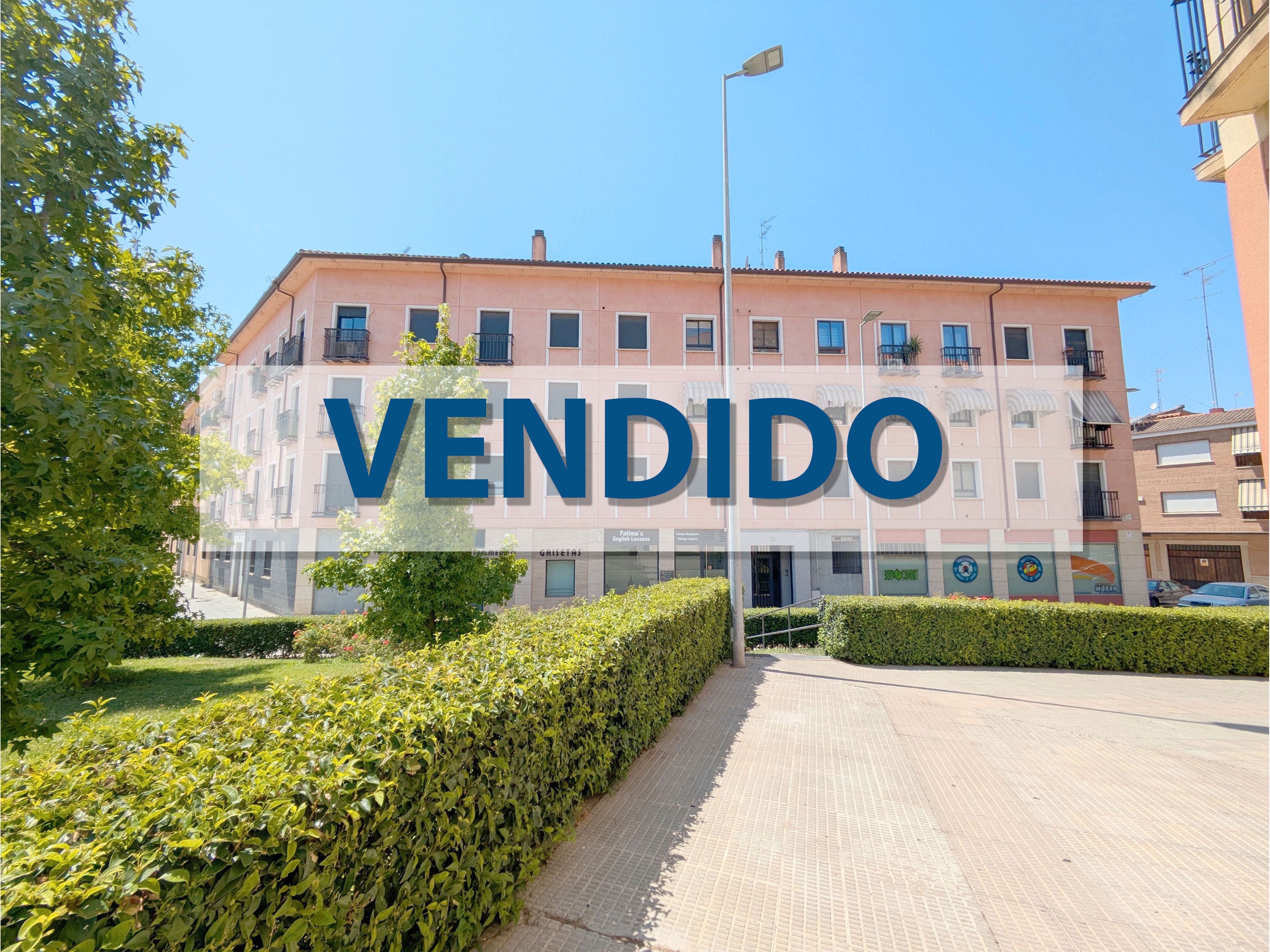 Exterior view of Duplex for sale in Talavera de la Reina  with Air Conditioner, Heating and Terrace