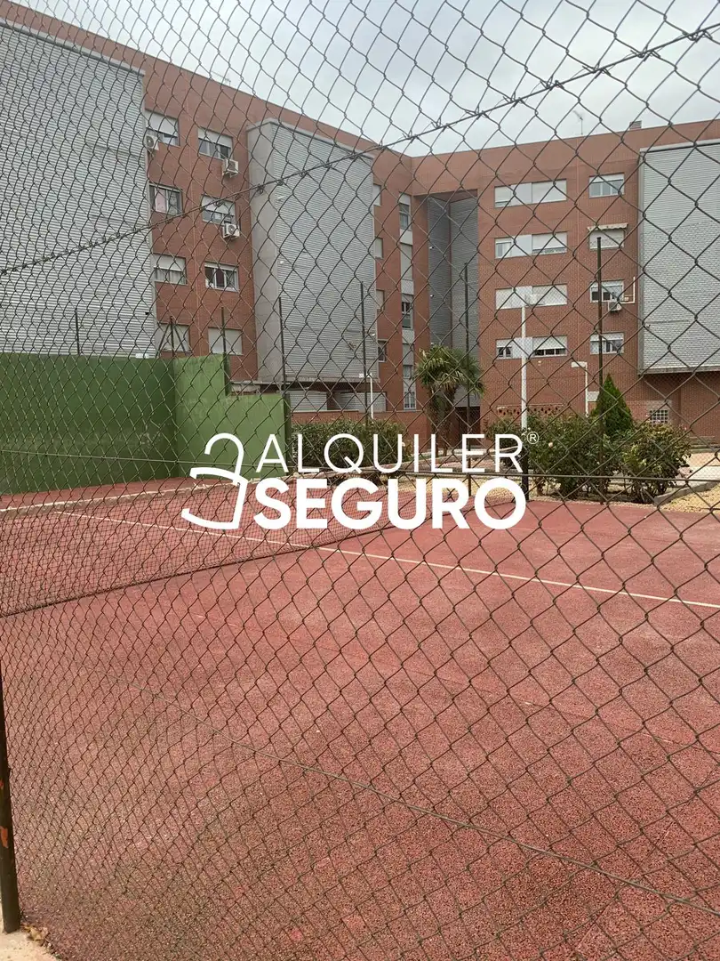 Vista exterior de Piso de alquiler en Torrejón de Ardoz con Aire acondicionado y Calefacción