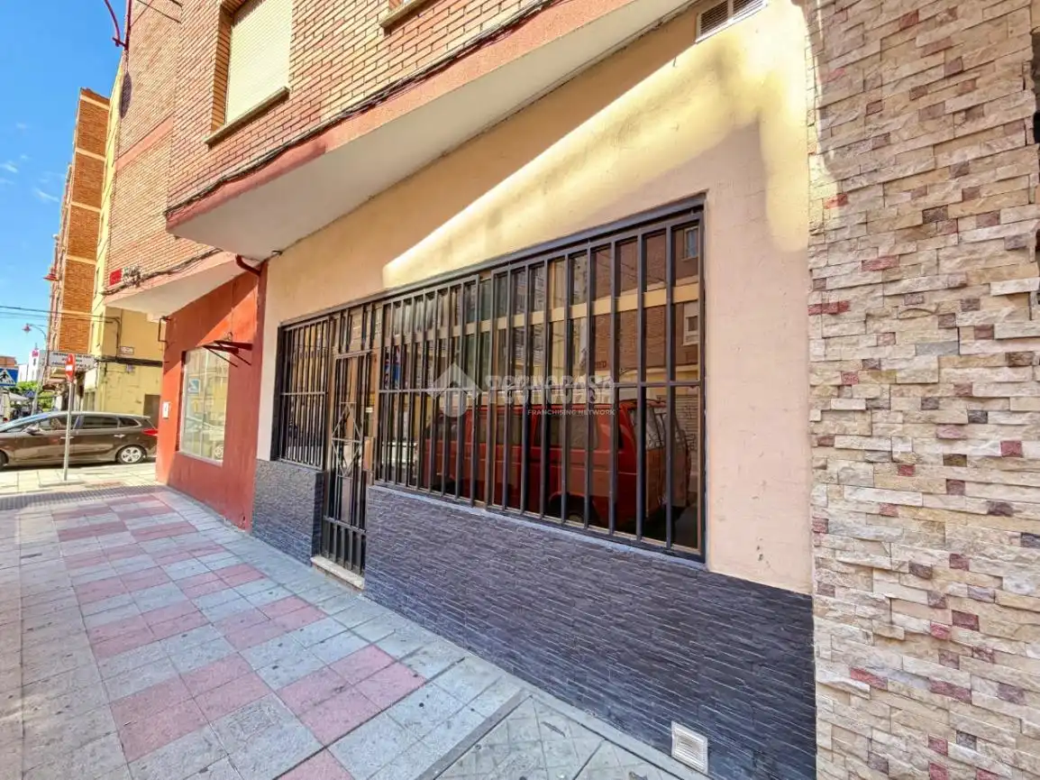 Business premises to rent in C. Batalla de Clavijo