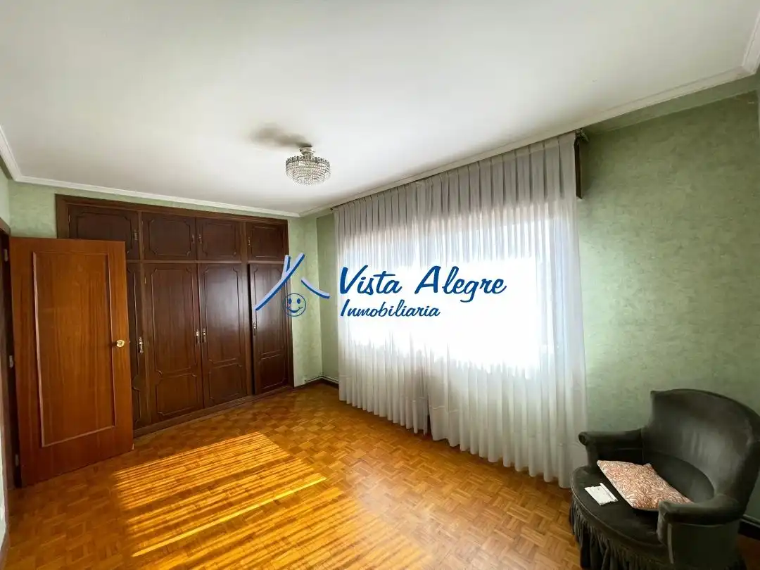 Sala de estar de Piso en venta en Haro con Calefacción, Terraza y Trastero