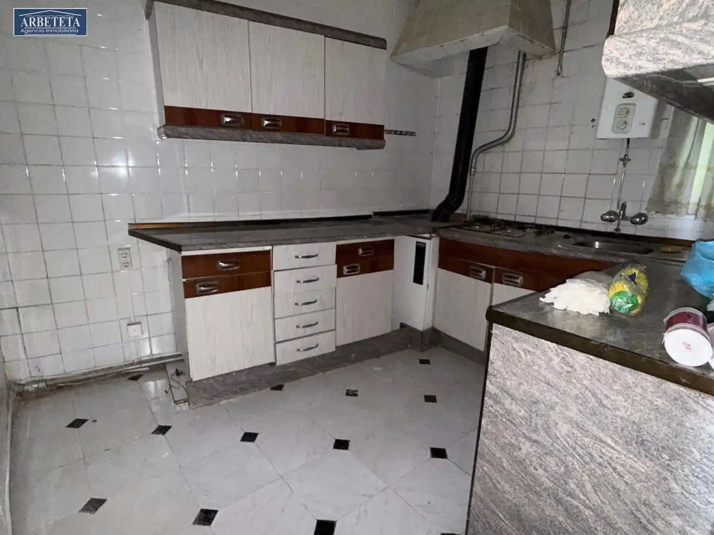 Cocina de Casa o chalet en venta en Guadalajara