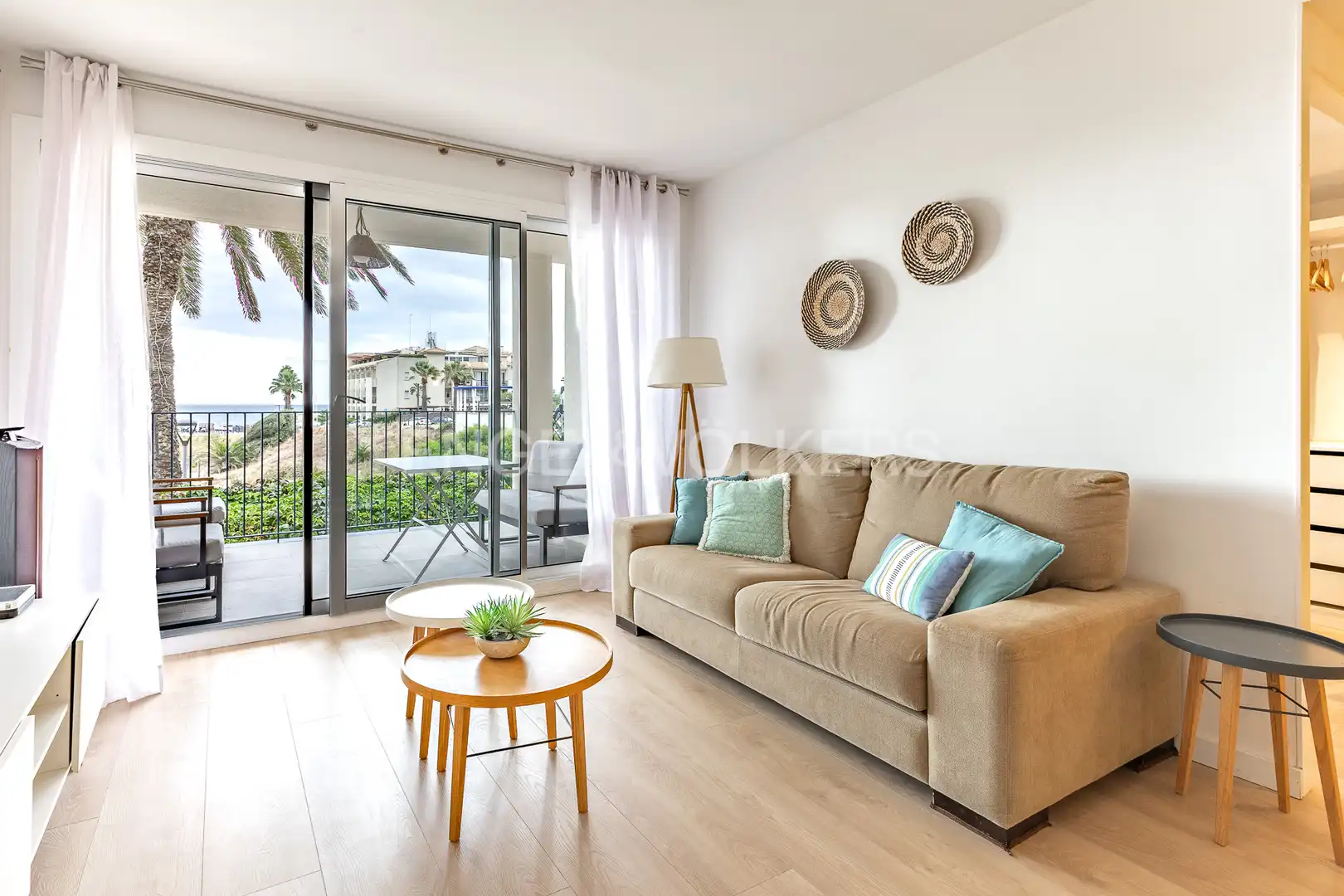 Sala d'estar de Pis de lloguer en Sitges amb Aire condicionat, Calefacció i Terrassa