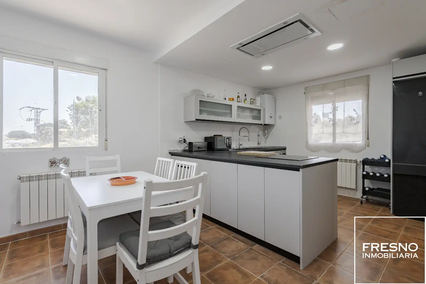 Cocina de Casa o chalet en venta en Galápagos con Calefacción, Jardín privado y Terraza