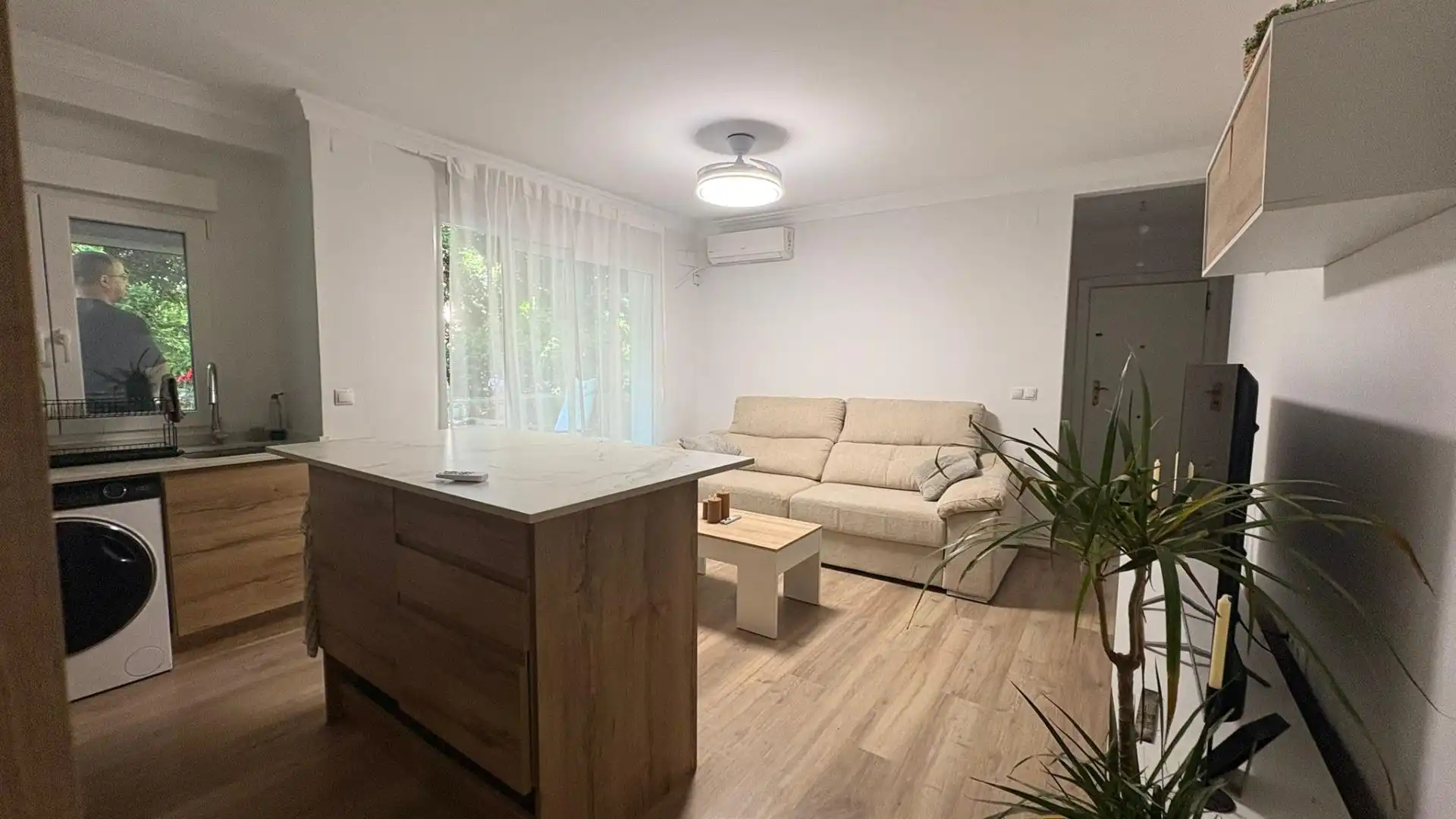 Sala de estar de Piso en venta en Málaga con Aire acondicionado, Amueblado y Balcón