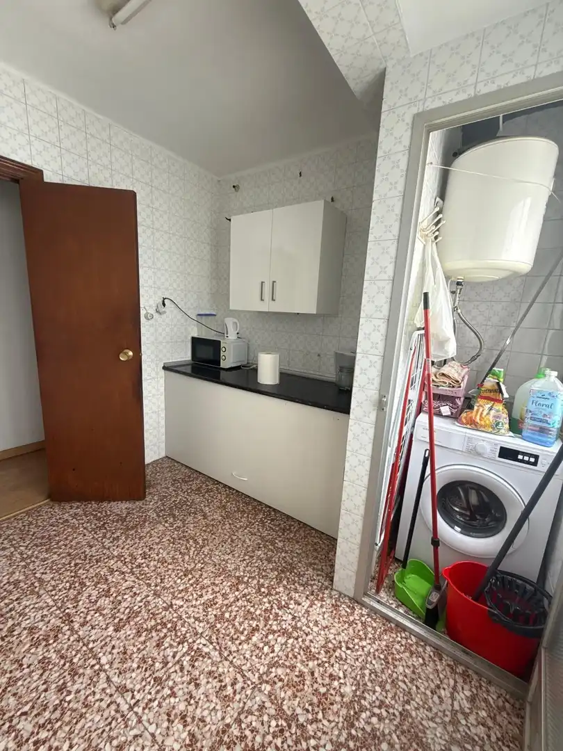 Cuina de Pis de lloguer en Valencia amb Aire condicionat, Parquet i Moblat