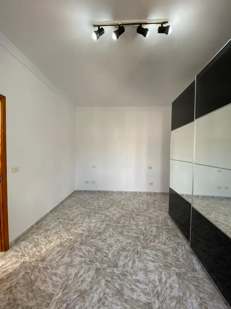 Schlafzimmer von Wohnung zum Verkauf in Las Palmas de Gran Canaria mit Möbliert, Ofen und Waschmaschine