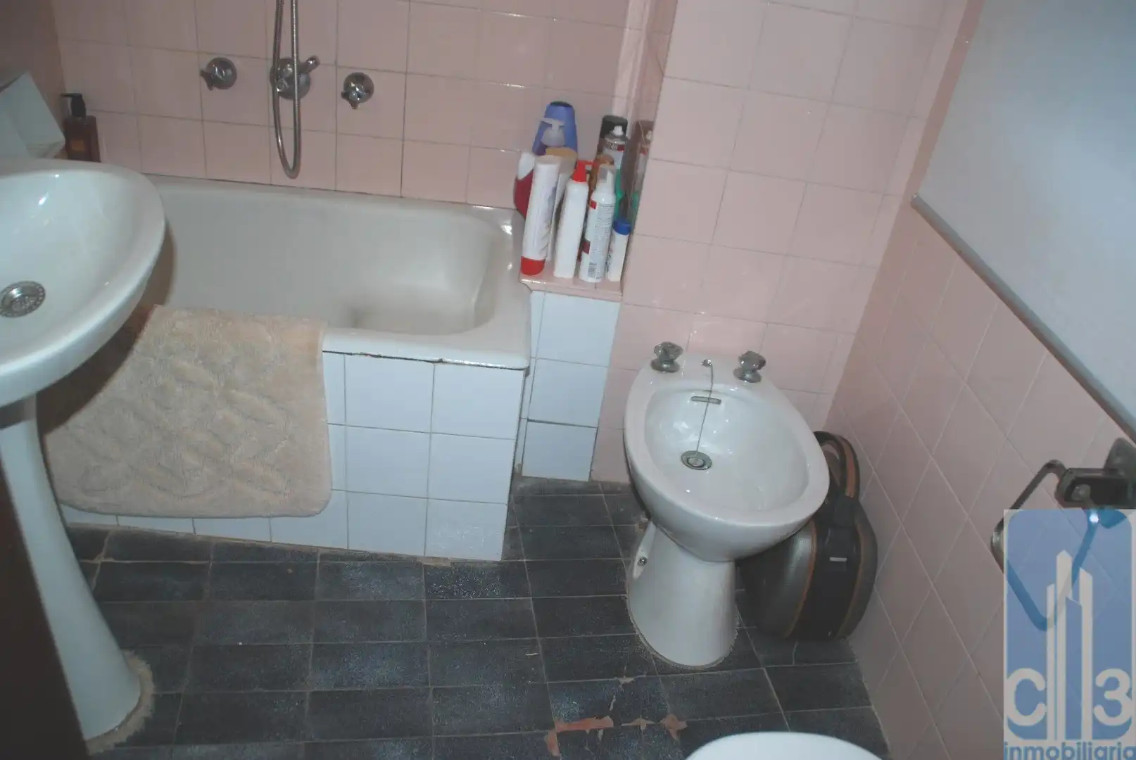 Baño de Piso en venta en Fonz con Calefacción, Terraza y Balcón