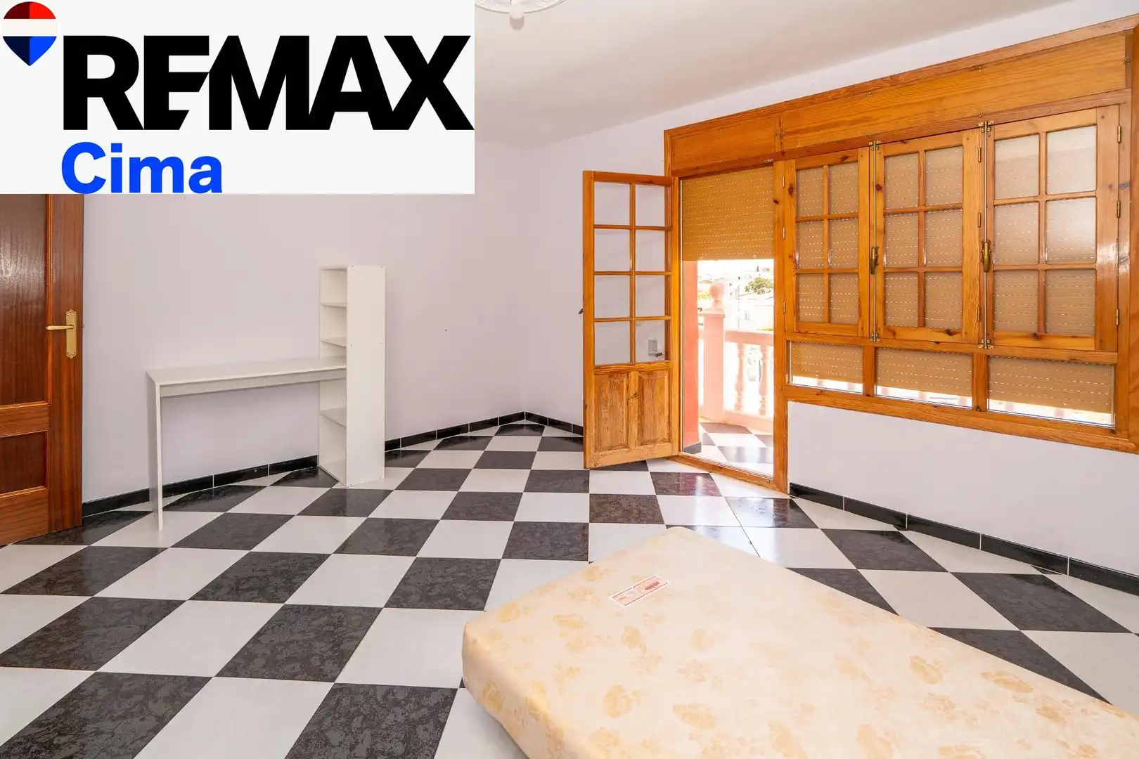 Habitación de Casa o chalet en venta en Baza con Terraza y Balcón
