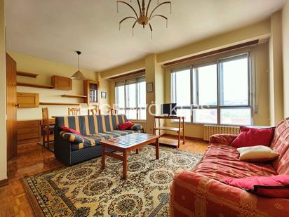 Sala d'estar de Apartament en venda en Pontevedra Capital  amb Aire condicionat, Calefacció i Parquet