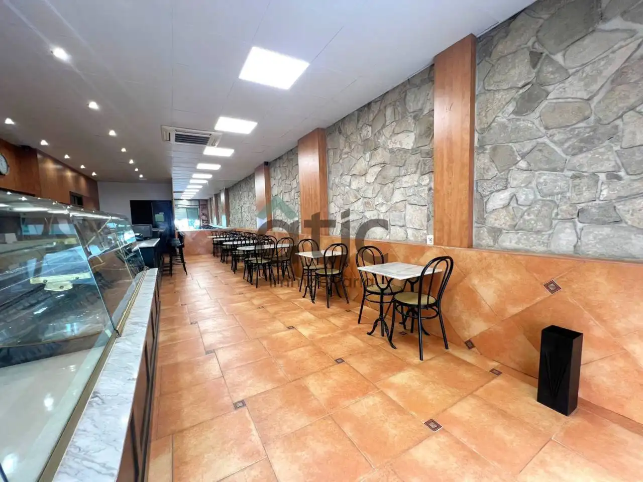 Business premises to rent in Calle Barcelona 28, imagen 2