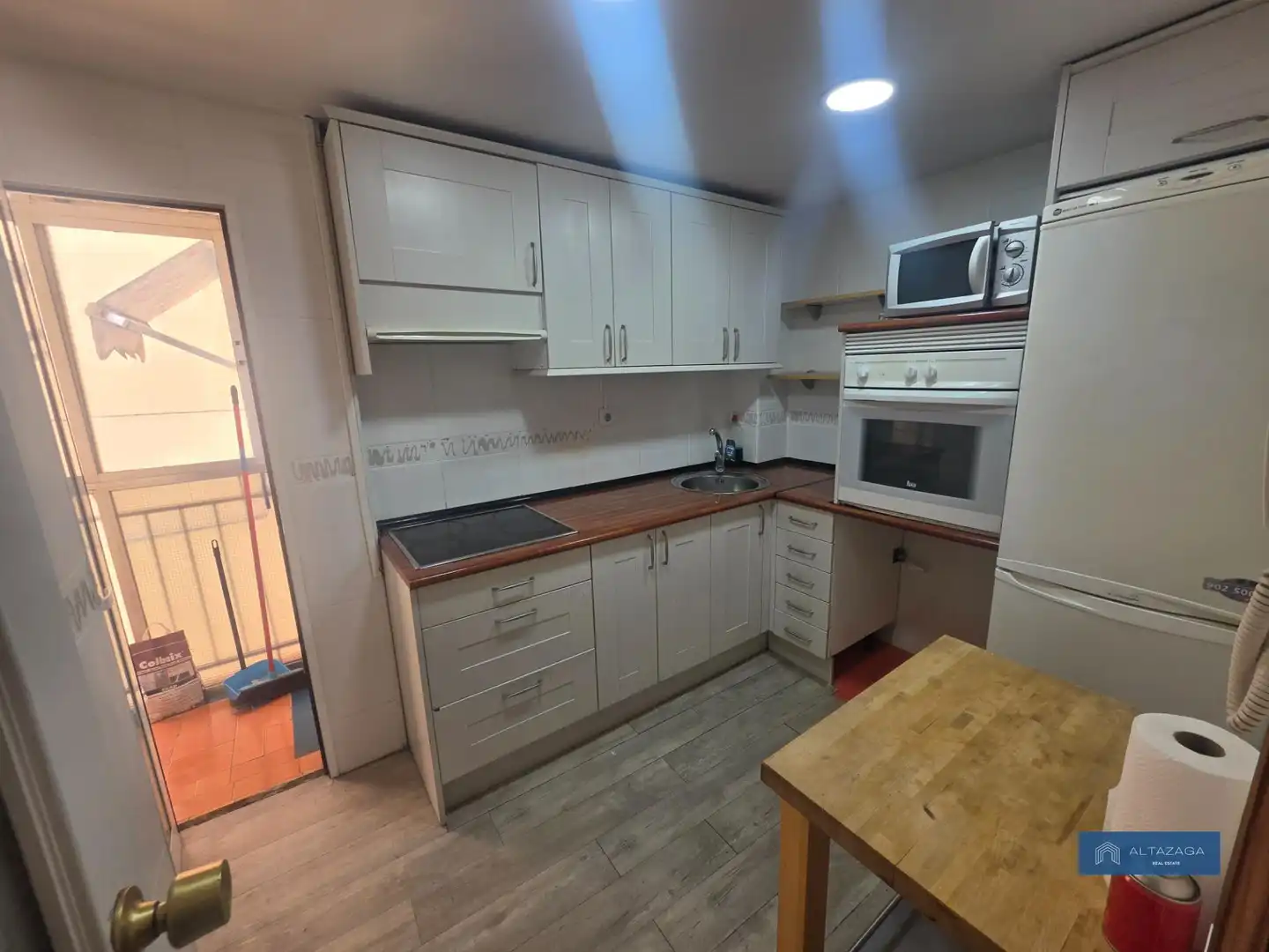Küche von Wohnung zum Verkauf in San Sebastián de los Reyes mit Klimaanlage, Heizung und Terrasse