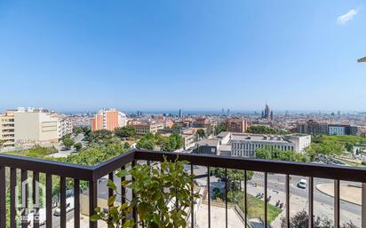 Bedroom of Flat for sale in  Barcelona Capital  with Air Conditioner, Heating and Balcony