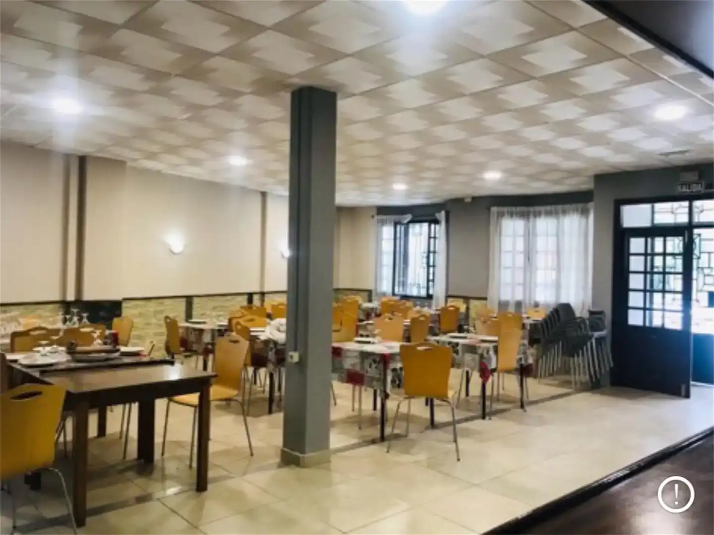 Commercial properties for rent in Moraña