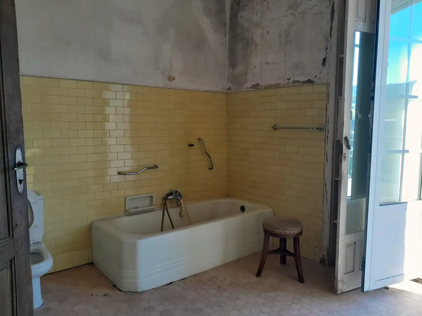 Badezimmer von Gebäude zum Verkauf in Mondariz