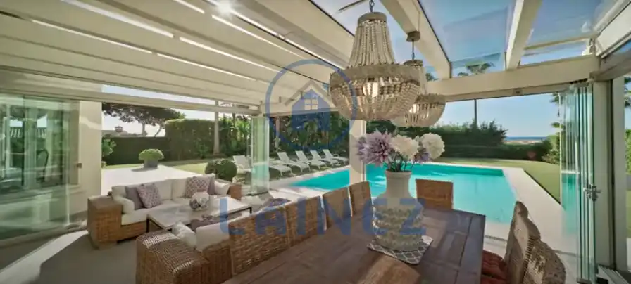 Terrassa de Casa o xalet en venda en Marbella amb Aire condicionat, Jardí privat i Traster