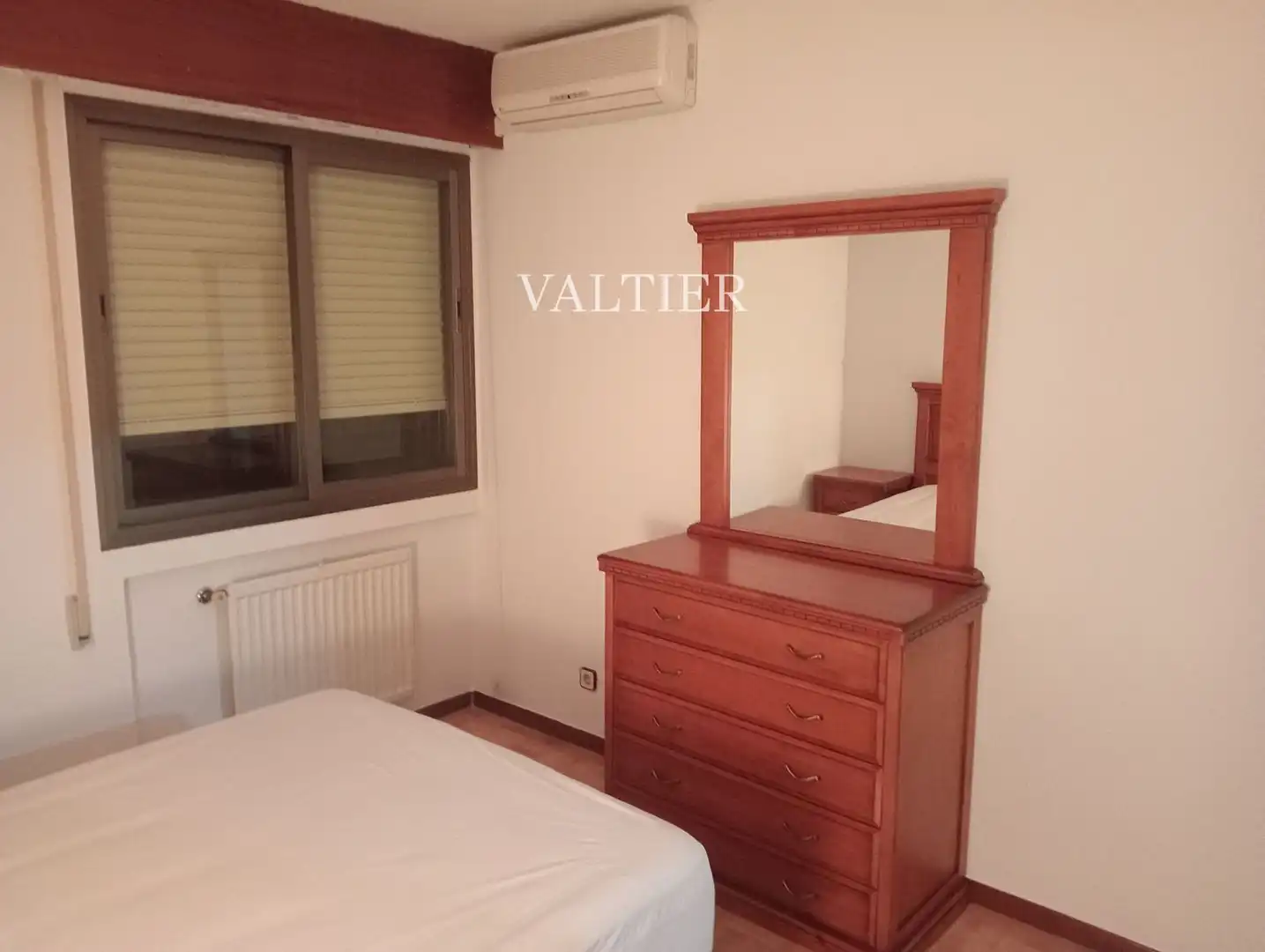 Habitación de Piso de alquiler en Madrid con Aire acondicionado, Terraza y Amueblado