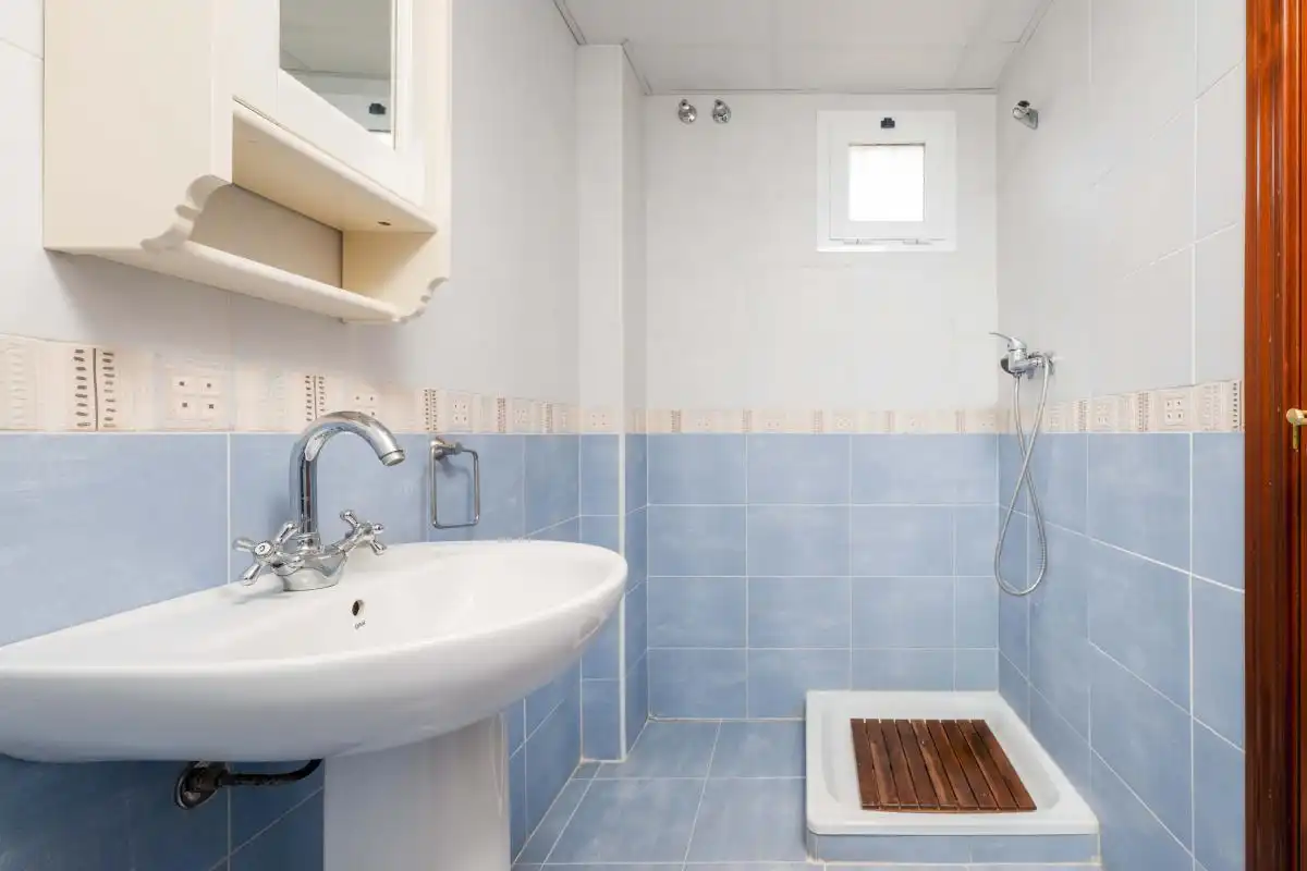 Baño de Casa adosada en venta en Espartinas con Calefacción y Amueblado