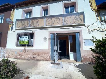 Casa rústica en venda a De Caudé