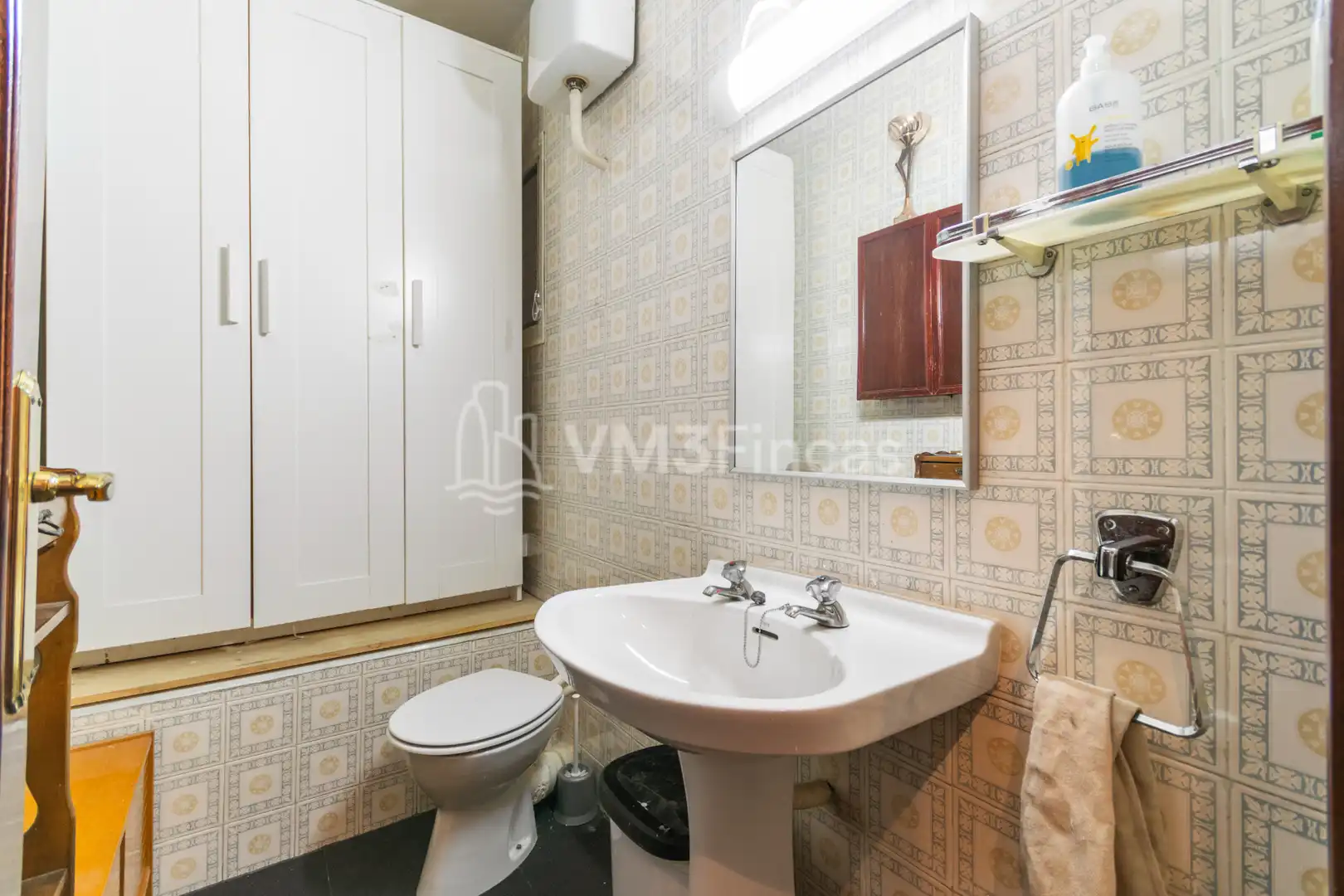 Badezimmer von Büro zur Miete in Barcelona mit Klimaanlage