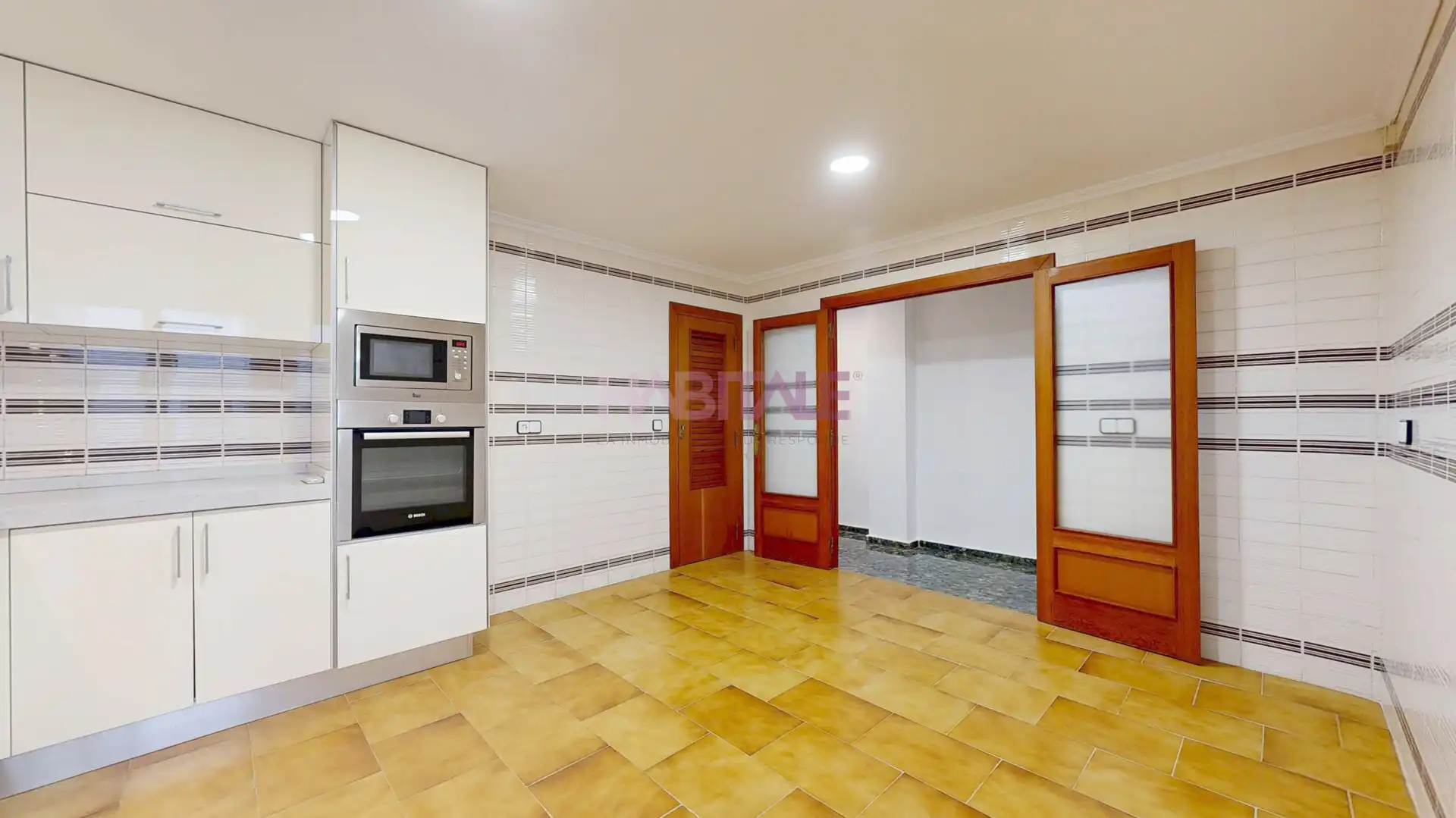 Kitchen of Flat for rent in Torrent