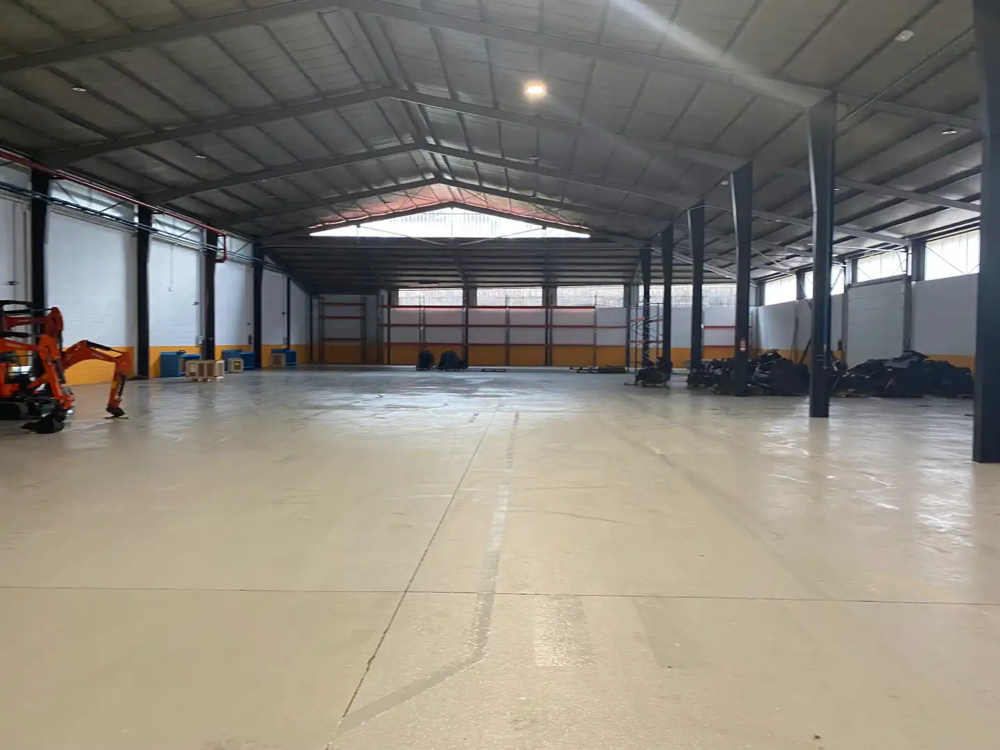 Nave industrial en alquiler en Mos