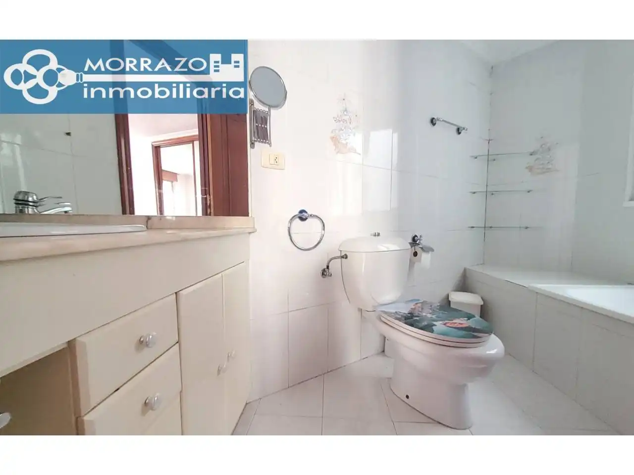 Bathroom of Flat for sale in Bueu  with Heating, Parquet flooring and Terrace