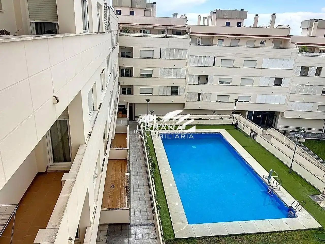 Vista exterior de Piso en venta en Lucena