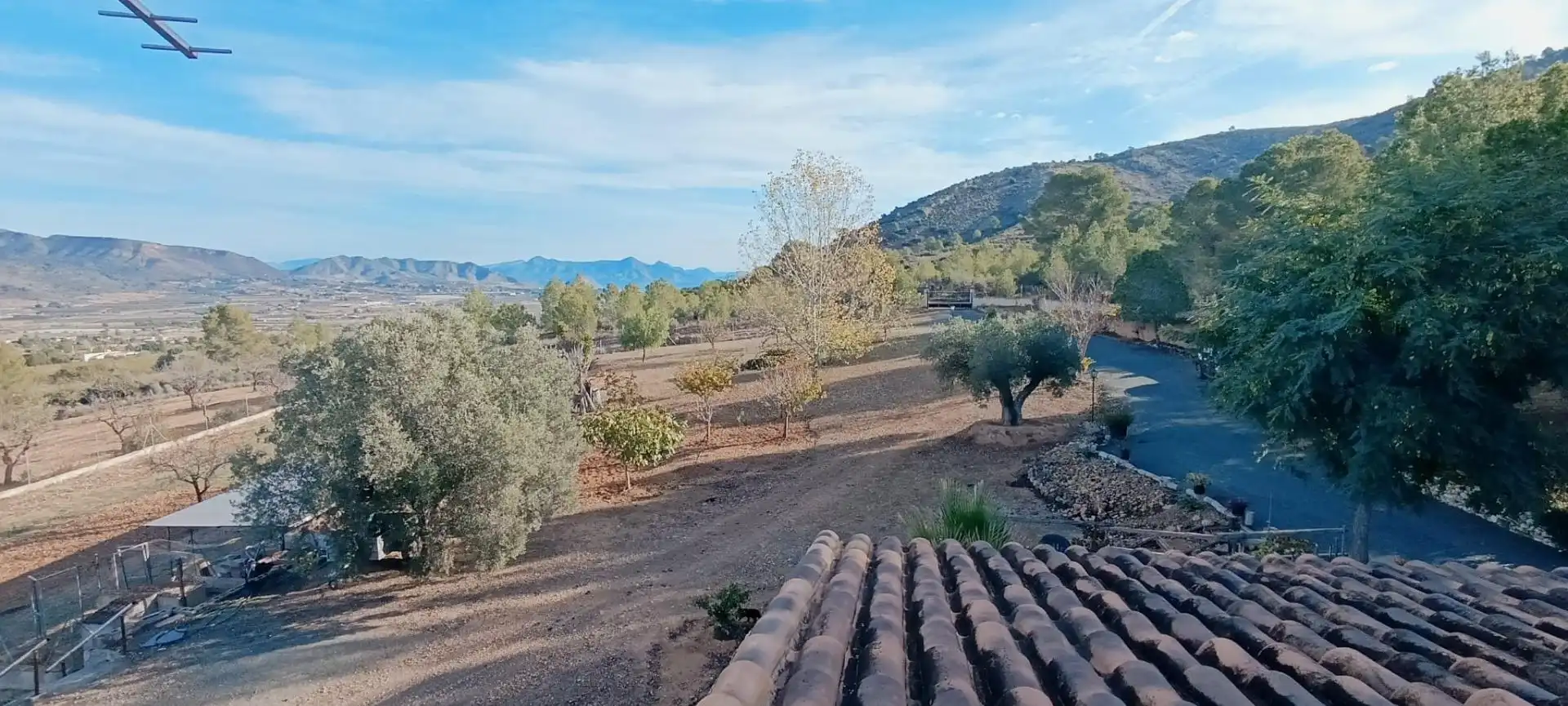 Haus oder Chalet zum Verkauf in Hondón de las Nieves / El Fondó de les Neus mit Privatgarten, Terrasse und Abstellraum