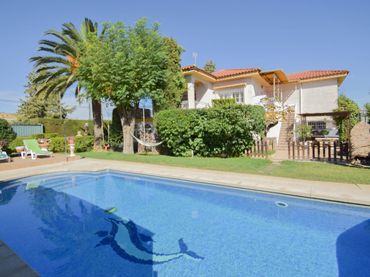 Chalet con piscina en venta en Calle de Cuesta de las Lágrimas 1