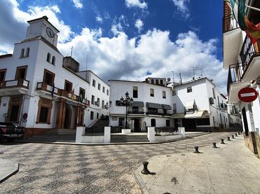 Casa amb balcó en venda a Calle Portillo