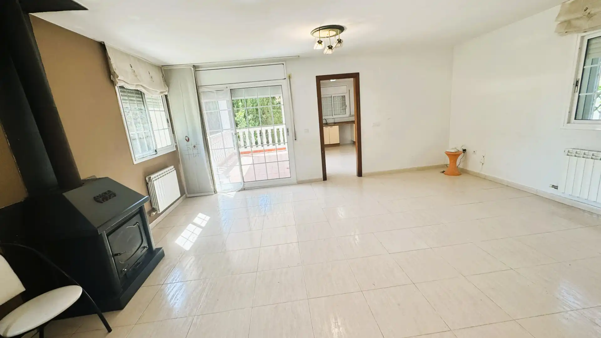 Villa mit Terrasse zum Verkauf in Carrer d'Arnau y Bernat de Vivir